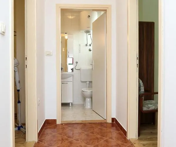 Kanica 10367 Tatil Evi Rogoznica (Sibenik-Knin)